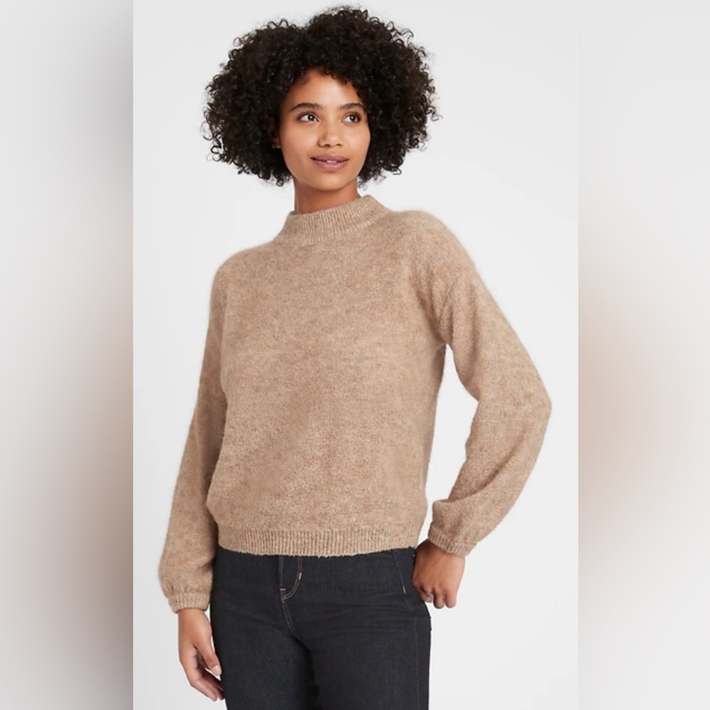 Banana Republic Wool/Alpaca Crewneck Ballon Sleeves Sweater In Sand Beige Size S